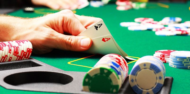 Api trò chơi poker là gì?
